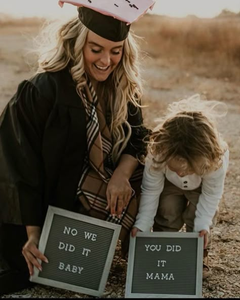 Nursing School Grad Pictures, Ma Graduation Pictures, Phd Graduation Photoshoot, Graduating Mom Pictures, Graduation Pictures Mom And Daughter, Single Mom Graduation Pictures, Mommy And Me Graduation Photo Shoot, Nursing Graduation Pictures With Kids, Mom And Son Graduation Pictures