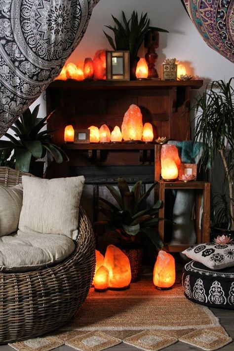 I like this idea of having a collection of salt lamps. Rock Salt Lamp Benefits, Salt Lamp Decor, Yoga Meditation Room, Reiki Room, Salt Rock Lamp, Crystal Lamps, Meditation Room Decor, Healing Room, Meditation Corner