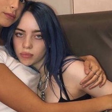 billie eilish icon Hair Icon, Bossa Nova, Dream Hair, Blue Aesthetic, Billie Eilish, Blue Hair, Pretty Woman, New Hair