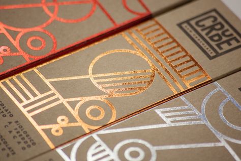 40 Stunning Examples of Foil Stamping on Packaging — The Dieline - Branding & Packaging Design Foil Stamping Design, Craft Chocolate, Packaging System, Cosmetics Packaging, Foil Packaging, Juice Packaging, Hot Foil Stamping, Presentation Folder, Chocolate Brands