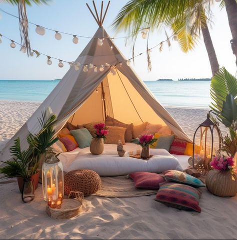 Romantic Beach Picnic, Boho Tent, Beach Patio, Boho Outdoor, Tent Decorations, Romantic Beach, Casa Exterior, Beach Diy, Picnic Set