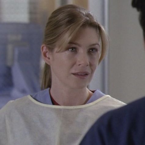 Meredith Grey Bangs, Meredith Gray Hair Season 1, Meredith Grey Haircut Season 1, Meredith Grey Season 1 Hair, Gemma Core, Meredith Grey Hair, Meredith Grey's Anatomy, Grey's Anatomy Doctors, Altered Carbon