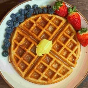 High Protein Kodiak Cakes Waffle Recipe - The Sweet, Simple Things Kodiak Cake Waffles, Kodiak Waffle Recipe, Kodiak Waffles, Waffle Sticks, How To Make Waffles, Protein Waffles, Waffle Cake, Waffle Recipe, Kodiak Cakes