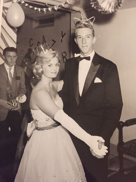 Old Prom Photos, 1960s Prom, 1950s Makeup, Sergio Mendes, Betty Brosmer, Prom Picture, Prom Pics, Hollywood Girls, American Bandstand