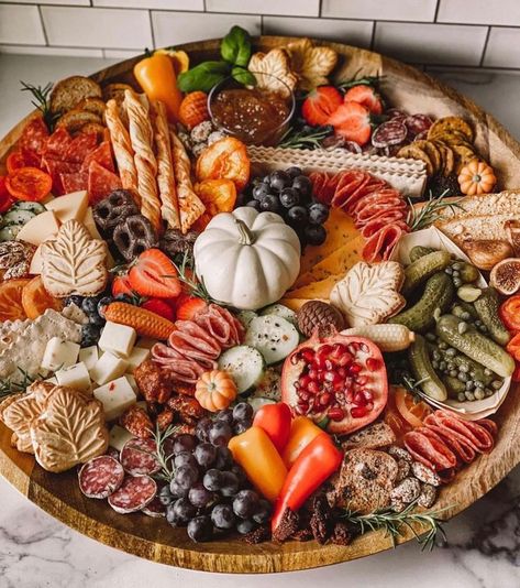 Fall Charcuterie Board Ideas, Fall Charcuterie Board, Art Of Gathering, Fall Charcuterie, Maple Leaf Cookies, Charcuterie Appetizers, Thanksgiving Snacks, Charcuterie Board Ideas, Friendsgiving Dinner