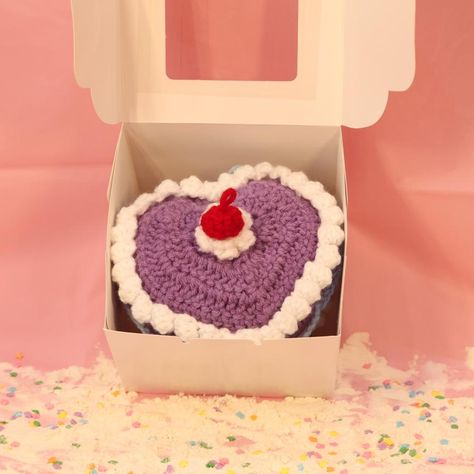 Crocheted Cake, Cute Bakery Aesthetic, Bakery Aesthetic, Teacher Crafts, Crochet Cake, Fake Cakes, Cake Cute, Cute Bakery, Chocolate Cake Designs