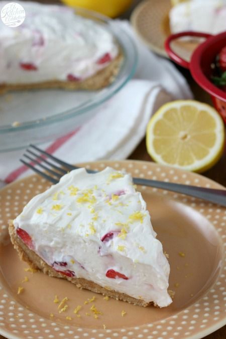 Strawberry Lemon Pie, Fudge Brownie Pie, Lemon Cream Pie, Lemon Sweets, Lemon Cream Pies, Pies Recipes, Cream Pie Recipes, Baked Strawberries, Coconut Cream Pie