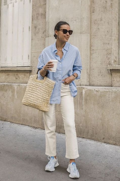 White Striped Shirt Outfit, Blue Striped Shirt Outfit, Striped Shirt Outfit, Outfits With Striped Shirts, Blue And White Striped Shirt, Look Jean, Blue Striped Shirt, Spring Styles, Work Fits