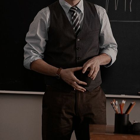 Male Teacher Outfits, Male Professor, Professor Aesthetic, Teacher Aesthetic, Male Teacher, Aesthetic Outfits Men, College Professor, Teachers Pet, Teacher Outfit