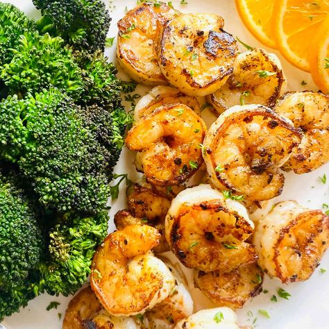 Pan Seared Shrimp Pan Seared Shrimp, Low Carb Dinner Ideas, Lazy Meals, Easy Dinner Ideas Healthy, Seared Shrimp, Easy Meal Planning, Lazy Night, Easy Cheap Dinners, Dinner Ideas Healthy