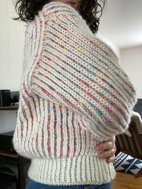 Never Doing Two Color Brioche Again But At Least She's Done Brioche Knitting, Knitting Help, Knit Fashion, Handmade Knitting, Knitting Inspiration, Knit Patterns, Knitting Projects, Crochet Clothes, Knitting Pattern