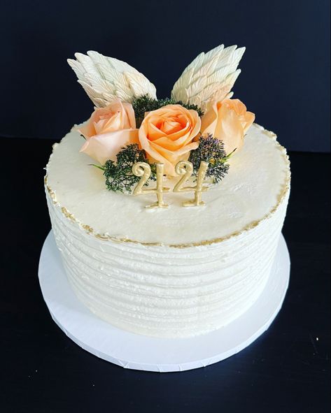 Memorial Birthday Cake, Angel Wing Cake, Memorial Cake Ideas, Happy Heavenly Birthday Cake, Heavenly Birthday Cake, Heavenly Birthday Cake Ideas, Memorial Cake, Heaven Sent Cake Ideas, Happy Heavenly Birthday Cake Ideas