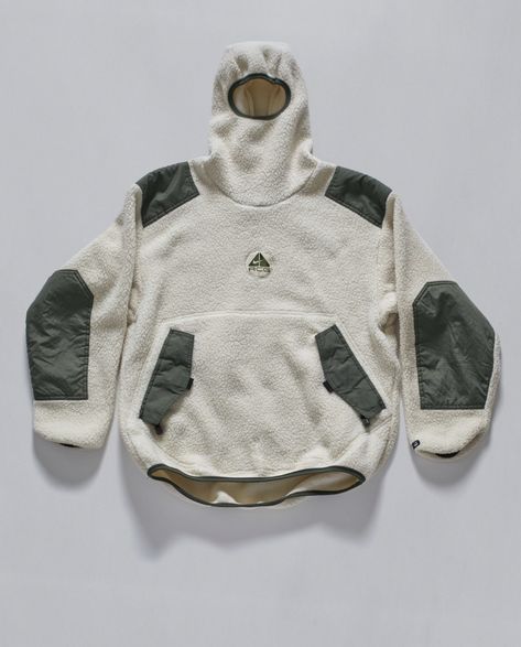 Nike Acg Sherpa, Nike Fleece Hoodie, The Archivist, Streetwear Ideas, Sherpa Hoodie, Mens Outfit Inspiration, Outdoor Fashion, Nike Acg, Moda Vintage