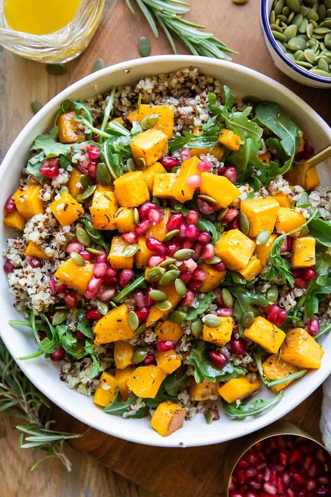 Fall Vegetarian Dinner, Squash Quinoa Salad, Butternut Squash Rice, Fall Quinoa Salad, Garlic Quinoa, Butternut Squash Quinoa Salad, Squash Quinoa, Healthy Dinner Salads, Butternut Squash Quinoa