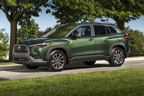 Green Toyota, 2022 Toyota Corolla, Toyota Corolla Hybrid, Toyota Car Models, Toyota Corolla Cross, Green Interior, Compact Suv, Toyota Cars, 2025 Vision