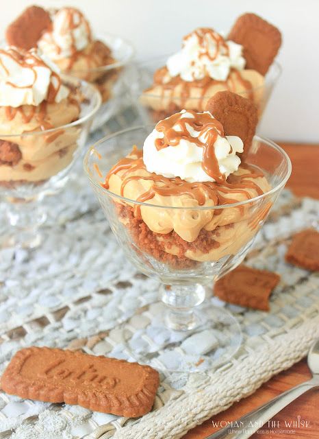 Biscoff Banoffee Pie, Cookie Butter Pudding, Biscoff Pudding Recipes, Biscoff Banana Pudding, Biscoff Pudding, Biscoff Desserts, Biscoff Cookie Recipe, Sweet Dee, Trifle Bowl Recipes