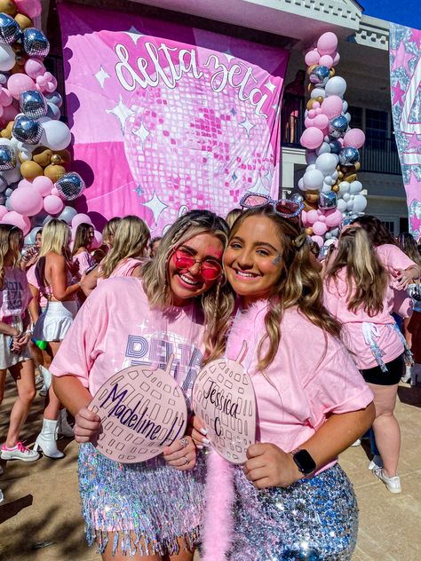 Disco Bid Day Theme Sorority, Disco Big Little Reveal, Disco Theme Bid Day, College Sorority Aesthetic, Disco Sorority Theme, Disco Bid Day Theme, Disco Bid Day, Pink Sorority, Sorority Aesthetic