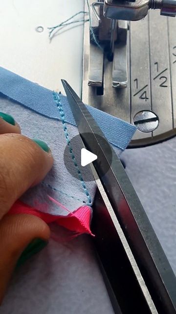 Snap Fasteners How To Use, How To Sew Corners On A Quilt, How To Sew Corners, Sewing Corners Tips, Sewing Tips And Tricks Videos, Sewing Skills Tutorials, Sew Corners, Sewing Times, Corner Sewing