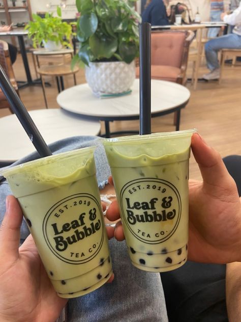 #boba #matcha #greentea #matchalatte #milktea #bobatime #cafe Matcha Milktea, Boba Matcha, Boquette Flowers, Wallpaper Photos, Iphone Wallpaper Photos, Matcha Green, Matcha Latte, Matcha Green Tea, Bubble Tea