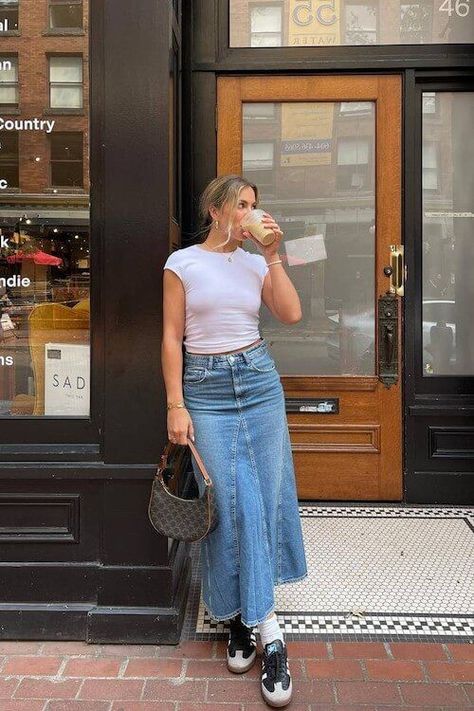 Denim Long Skirt Outfit, Long Denim Skirt Outfit Summer, Fall Denim Skirt Outfits, Long Denim Skirt Outfits, Long Jean Skirt Outfits, Denim Skirt Outfit Summer, Denim Maxi Skirt Outfit, Denim Midi Skirt Outfit, Long Denim Skirt Outfit