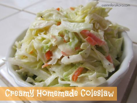 Homemade Creamy Coleslaw Wasabi Recipes, Zone Diet Recipes, Smart Points Recipes, Coleslaw Dressing, Homemade Coleslaw, Creamy Coleslaw, Bbq Dinner, Points Recipes, Coleslaw Recipe