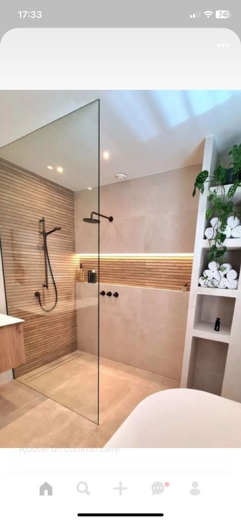 Flush Shower Floor, Modern Bathroom Interior Design Ideas, Big Shower Bathroom, Oak Bathroom Ideas, Wood Panelled Bathroom, Dream House Interior Bathroom, Bathroom Sand Color, Bad Inspiration Modern, Bathroom Ideas Neutral Colors