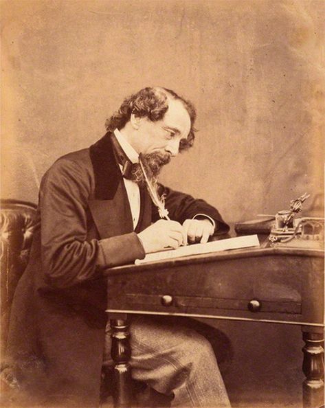 Charles Dickens writes with a quill at his desk in 1858. He wrote everything by hand, from 9am to 2pm every day. Writing inspiration. Patrick Modiano, Patricia Highsmith, Little Dorrit, Writing Images, Bleak House, English Writers, Margaret Mitchell, Oliver Twist, Best Poems