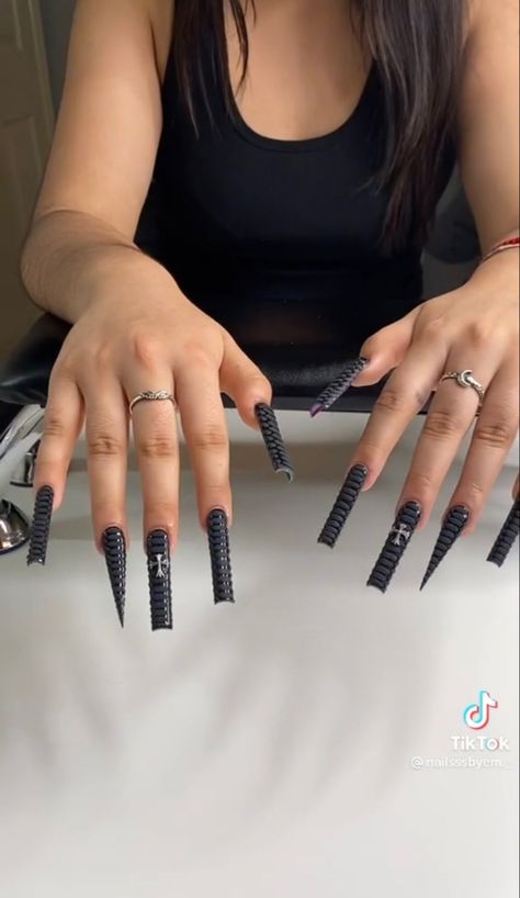 Exotic Nail Designs, Acrylic Nails Stiletto, Acrylic Nail Shapes, Acrylic Toe Nails, Spring Acrylic Nails, Punk Nails, Gel Nails Diy, Dope Nail Designs, Exotic Nails