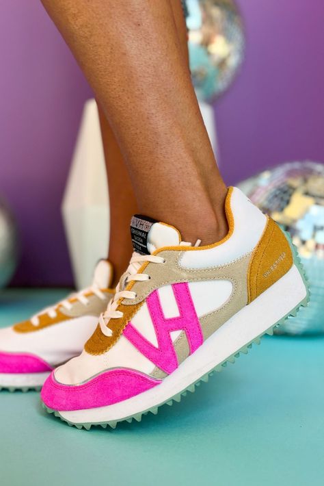 Colorful Sneakers Ideas, Summer Outfits With Sneakers, Hot Pink Tennis Shoes, Colorful Sneakers Women, Vintage Havana Sneakers, Cute Sneaker Outfits, Fancy Sneakers, Bright Sneakers, Pink Tennis Shoes