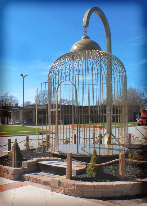 Huge Bird Cage, Giant Bird Cage, Casey Illinois, Big Bird Cage, Bird Cage Design, Large Mailbox, Large Bird Cages, Roadside Attractions, Bird Cages