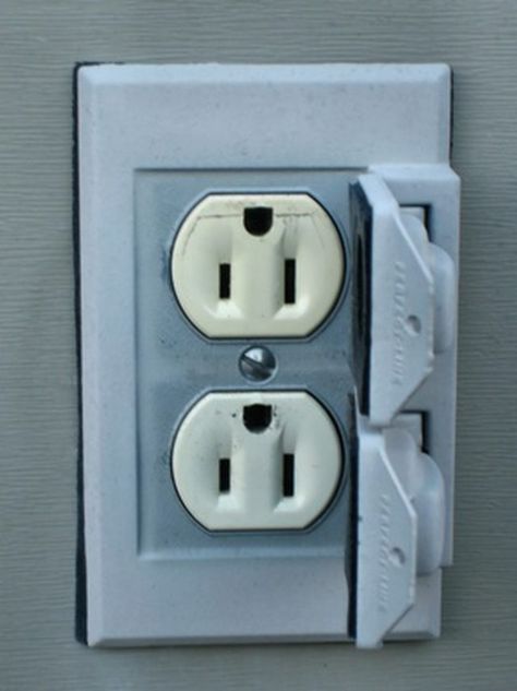 Having an outdoor outlet allows you to eliminate the need for excessive extension cords and dragging them around the yard. Adding an additional outlet to an existing outdoor junction box gives additional outlets for your outdoor power equipment or for lighting. Connecting electrical conduit from... Painted Outlets, Outdoor Electrical Outlet, Outdoor Outlet, Home Electrical Wiring, Electrical Conduit, House Wiring, Portable Generator, Diy Electrical, Electrical Projects