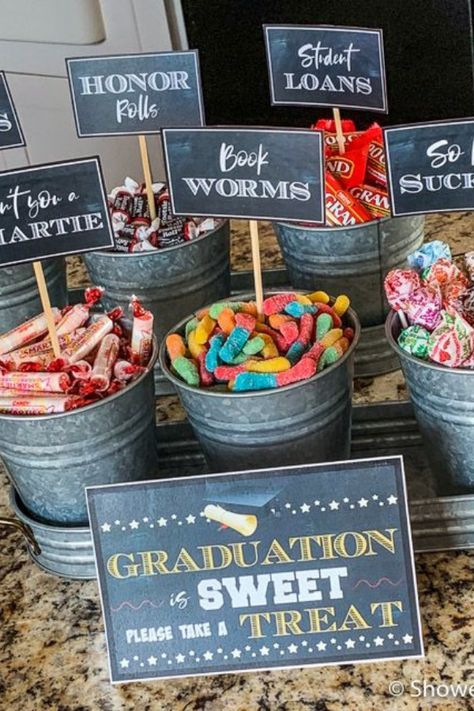 Senior Dessert Ideas, Cute Graduation Party Ideas Decorations, Grad Snack Ideas, Stock The Classroom Party, Kid Graduation Party Ideas, Outdoor College Graduation Party Ideas Backyards, Graduation Party Ideas Games Activities, Graduation And Birthday Party Ideas, High School Senior Graduation Party