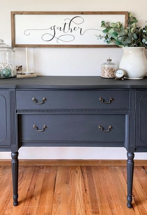 This Painted Black Buffet Makeover really made this thrift store buffet more regal and stunning with the combination of black and brass. Painted Antique Buffet With Mirror, Vintage Buffet Makeover Farmhouse, Painted Credenza Ideas, Painting A Buffet Cabinet, Refurbished Buffet Cabinet, Antique Buffet Decor, Refinished Buffet Sideboard, Diy Farmhouse Buffet, Refurbished Furniture Ideas