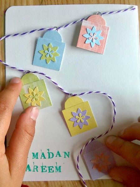 Eid Card Craft, Ramadan Cards Diy, Ramadan Card, Handmade Eid Cards For Kids, Lantern Ramadan Craft Ideas, Ramadan Lantern Template, Diy Eid Cards, Ramadan Cards, Crepe Paper Roses