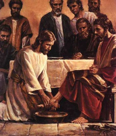 Washing Of Feet Jesus, Jesus Washing Feet Art, Maundy Thursday Images, Jesus Christ Lds, Bible Artwork, Maundy Thursday, Catholic Altar, Pictures Of Christ, Lds Art