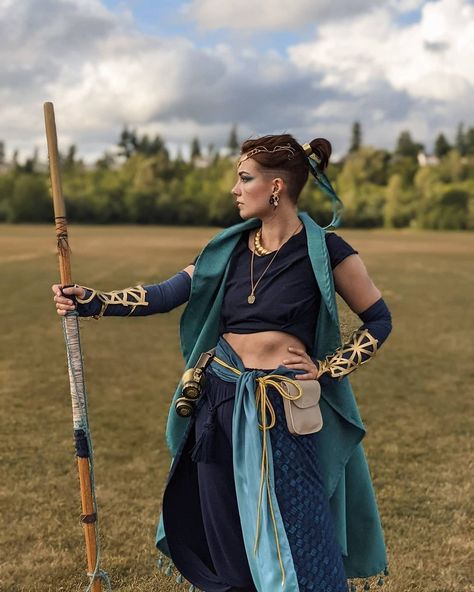 Mighty Nein Cosplay, Beauregard Critical Role, Beau Critical Role, Larp Costume Female, Critical Role Cosplay, Cosplay Photoshoot, Ren Faire Outfits, Critical Role Characters, Mighty Nein