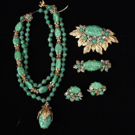 Miriam Haskell Jewelry, Mid Century Jewelry, Miriam Haskell, Jewelry Auction, Gold Necklace Set, Fabulous Jewelry, Vintage Jewels, Fantasy Jewelry, Antique Jewellery