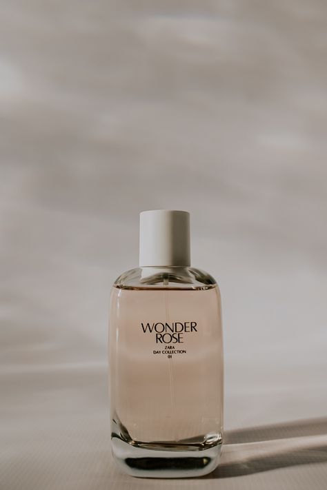 Wonder rose Zara perfume Parfum Zara Wonder Rose, Zara Wonder Rose Perfume, Jjk Dorm, Oc Interactions, Zara Wonder Rose, Zara Fragrance, Summer Cosmetic, Zara Perfume, Delicate Bouquet