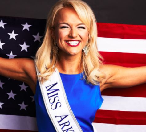 Savvy Shields, Miss America, Arkansas Razorbacks, Sunday Night, Beauty Queens, Arkansas, Short Hair, Short Hair Styles, Blonde