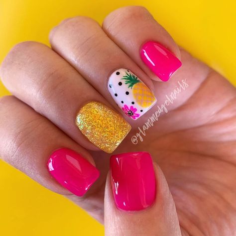 28 Vibrant July Nails To Embrace The Summer Vibes Pineapple Nail Design, Pineapple Nails, Neat Nails, Fancy Nail Art, Fingernail Designs, Cute Pineapple, Awesome Nails, Job Ideas, July Nails