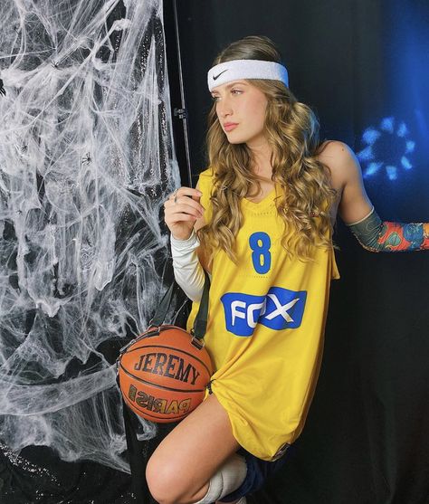 Basketball Costume Womens, Basketball Costume Ideas, Sport Costume Ideas, Halloween Costumes Sports, Basketball Halloween Costume, Basketball Player Costume, Basketball Costume, American Themed Party, Pie Ideas