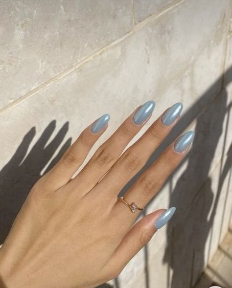 Metallic Nail Ideas, Blue Chrome Nails, Metallic Nail, Chrome Nails Designs, Summery Nails, Pearl Nails, Blue Nail, Metallic Nails, Minimalist Nails