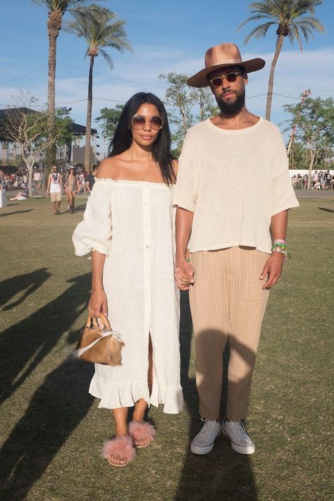 STYLECASTER's Roundup of the Best Coachella Looks | Festival Street Style | Boho Outfits and Inspiration Cochella Outfits Men, Men Coachella, Burgundy Clothes, Earthy Fits, Coachella Outfit Ideas, Cochella Outfits, Men Boho, Coachella 2017, Coachella Looks