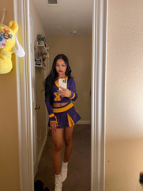 Hot Cheerleader Costume, Baddie Halloween Aesthetic, Jennifer Check Cheerleader Costume, Jennifer’s Body Cheerleader Costume, Duo Halloween Costumes Female, Uk Halloween Costumes, Sultry Halloween Costumes, Hawolleen Costumes, Halloween Cool Girl