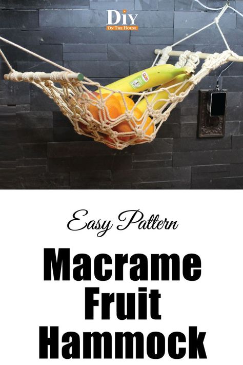 I love this DIY Hanging Fruit Basket! Watch the video on how to make a hanging fruit basket - a little fruit and veggie hammock! #diyonthehouse Fruit Hammock Pattern, Diy Hanging Fruit Basket, Hammock Pattern, Macrame Fruit Hammock, Fruit Baskets Diy, Macrame Tutorial Beginner, Fruit Hammock, Crochet Hammock, Hanging Fruit Basket