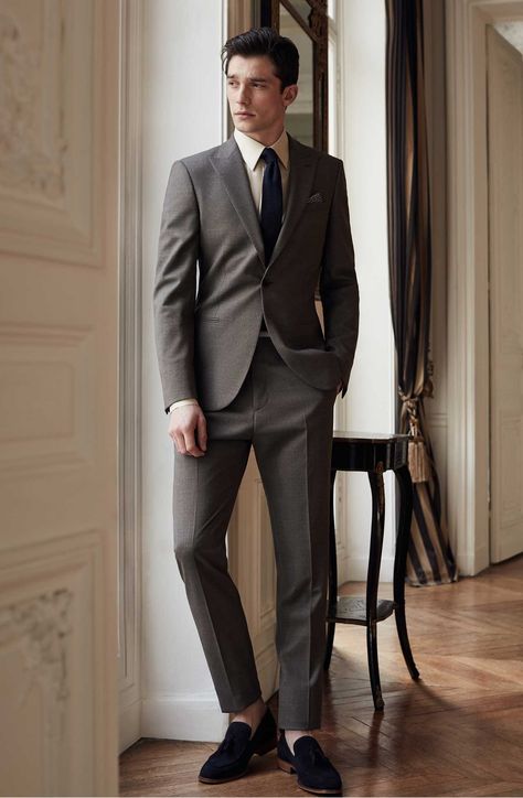 Male Suit, Men Photography, Men Stylish Dress, Fashion Suits For Men, Men Formal, Elegant Man, Men’s Suits, Photography Poses For Men, Wedding Suits Men