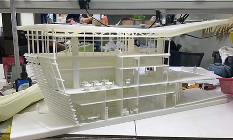 This architectural display model perfectly showcases the capabilities of 3D printing. The overhang structures, small details, and complex models are challenging for traditional model making, but just a piece of cake for 3D printing.
See more: 
#custom #3dprint #scalemodel #prototype Contemporary Office Building, Design Exploration, Architectural Scale, Painted Post, Modern Office Space, 3d Printing Materials, 3d Printing Service, Contemporary Office, Resin Model