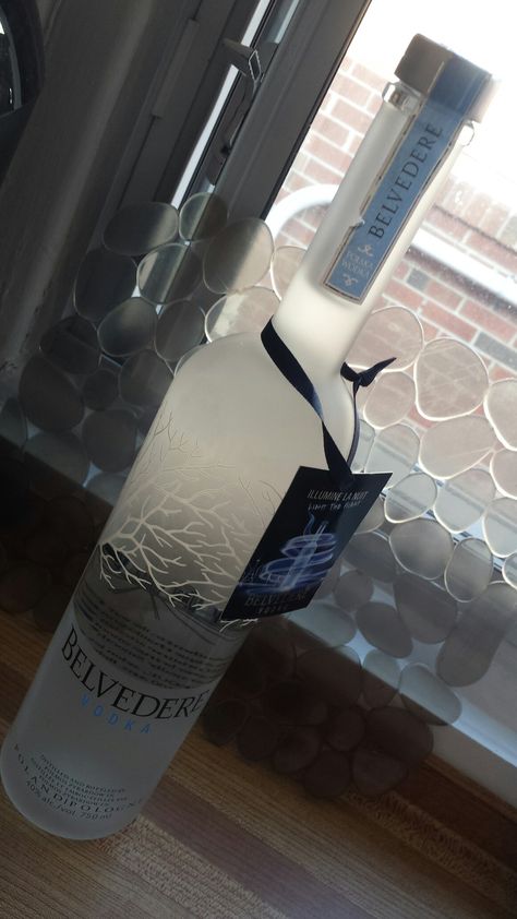 #Reginaluiinc  #Belvedere #vodka #drinks #summertime #2017 Belvedere Vodka, Vodka Drinks, Vodka Bottle, Vodka, Liquor, Drinks, Quick Saves