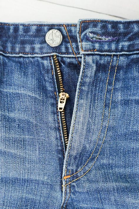 Fix A Zipper On Jeans, Fix Broken Zipper, Altering Jeans, Fix A Zipper, Repair Jeans, Sewing Jeans, Zipper Repair, Sew Zipper, Broken Zipper