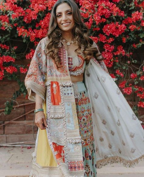 Boho Mehendi, Multi Colored Outfit, Mehndi Outfit, Mehendi Outfit, Anamika Khanna, Pastel Color Schemes, Community Of Women, Bridal Outfit, Patchwork Jacket